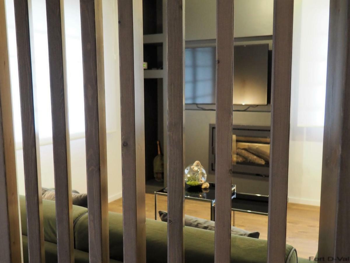 Fort D-Val Luxurious Apartment Ángistron Exteriör bild